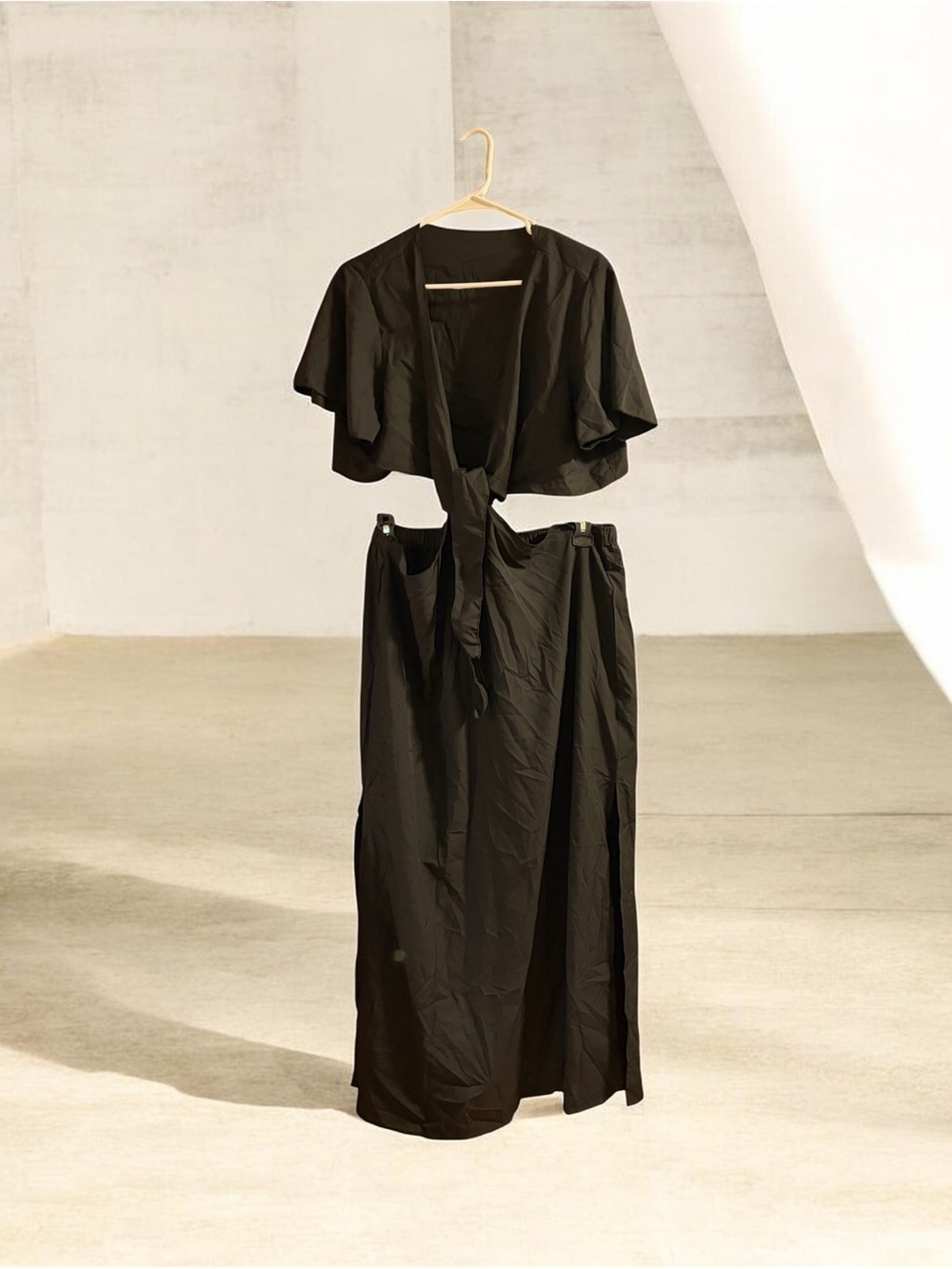 SHEIN Black Tie-Front Maxi Skirt Set - Picture 1 of 2